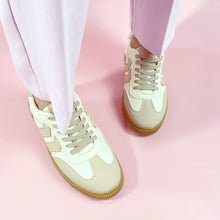 Cargar imagen en el visor de la galería, Zoé Ice Shell