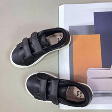 Cargar imagen en el visor de la galería, Mini Gill Negro