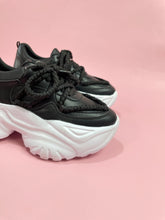 Cargar imagen en el visor de la galería, Scarlet Cam Negro