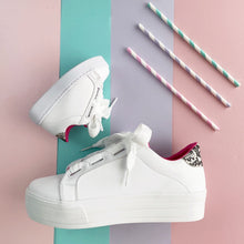 Cargar imagen en el visor de la galería, Mini Mercedes Blanco Vibora Core