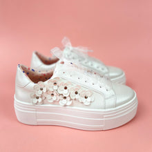 Cargar imagen en el visor de la galería, NOV-FLORES-CAR-PERLA