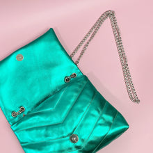 Cargar imagen en el visor de la galería, Bolso Gullieta Verde metálica