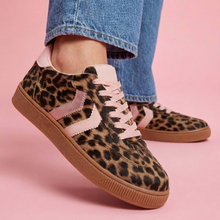 Cargar imagen en el visor de la galería, Zoe Leopardo Rosa
